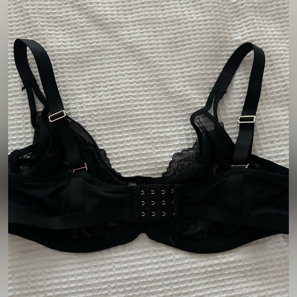 Victoria’s Secret dream angels black balconet 38D - Picture 2 of 4